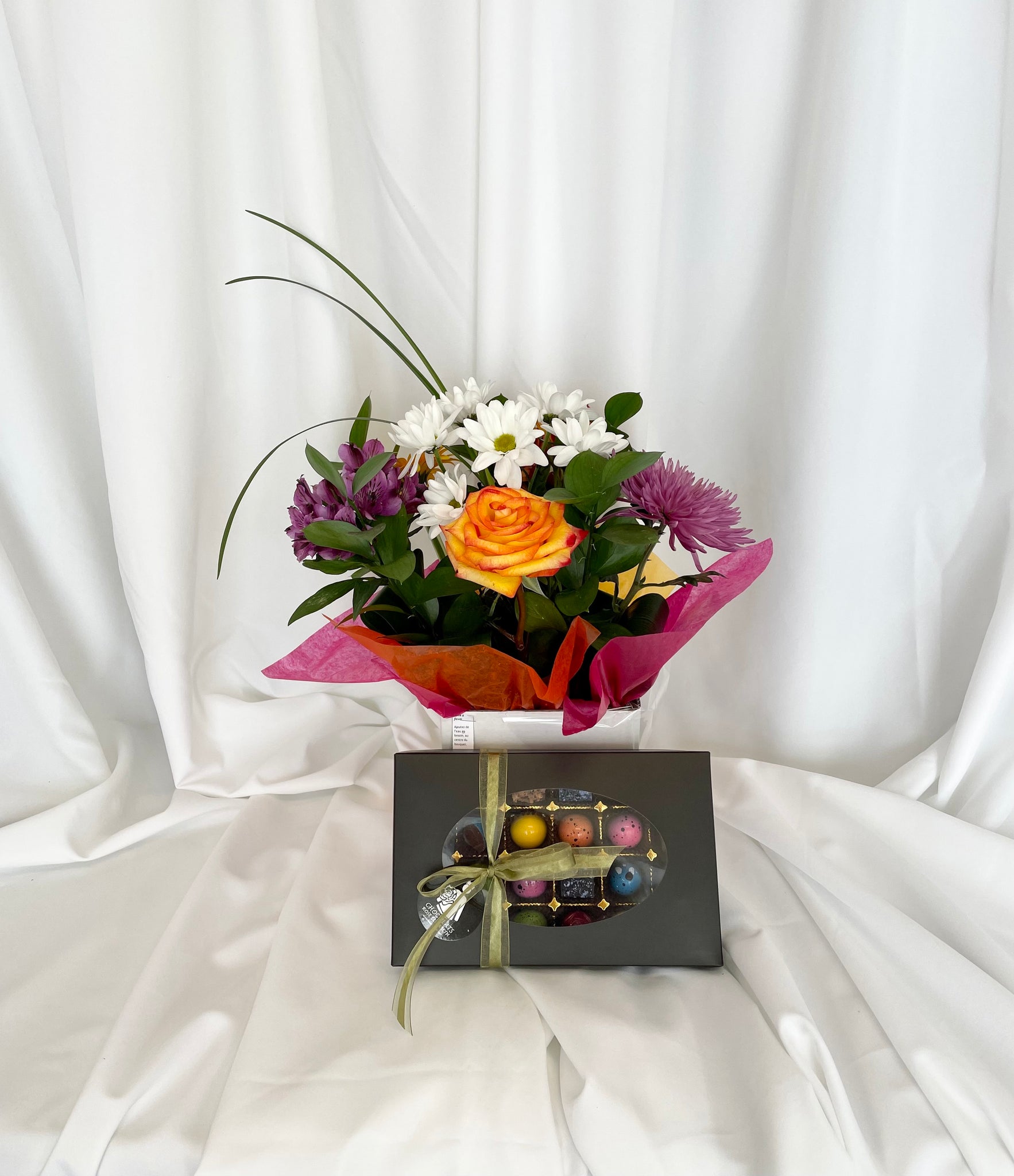 Boite a fleurs et chocolat gourmands