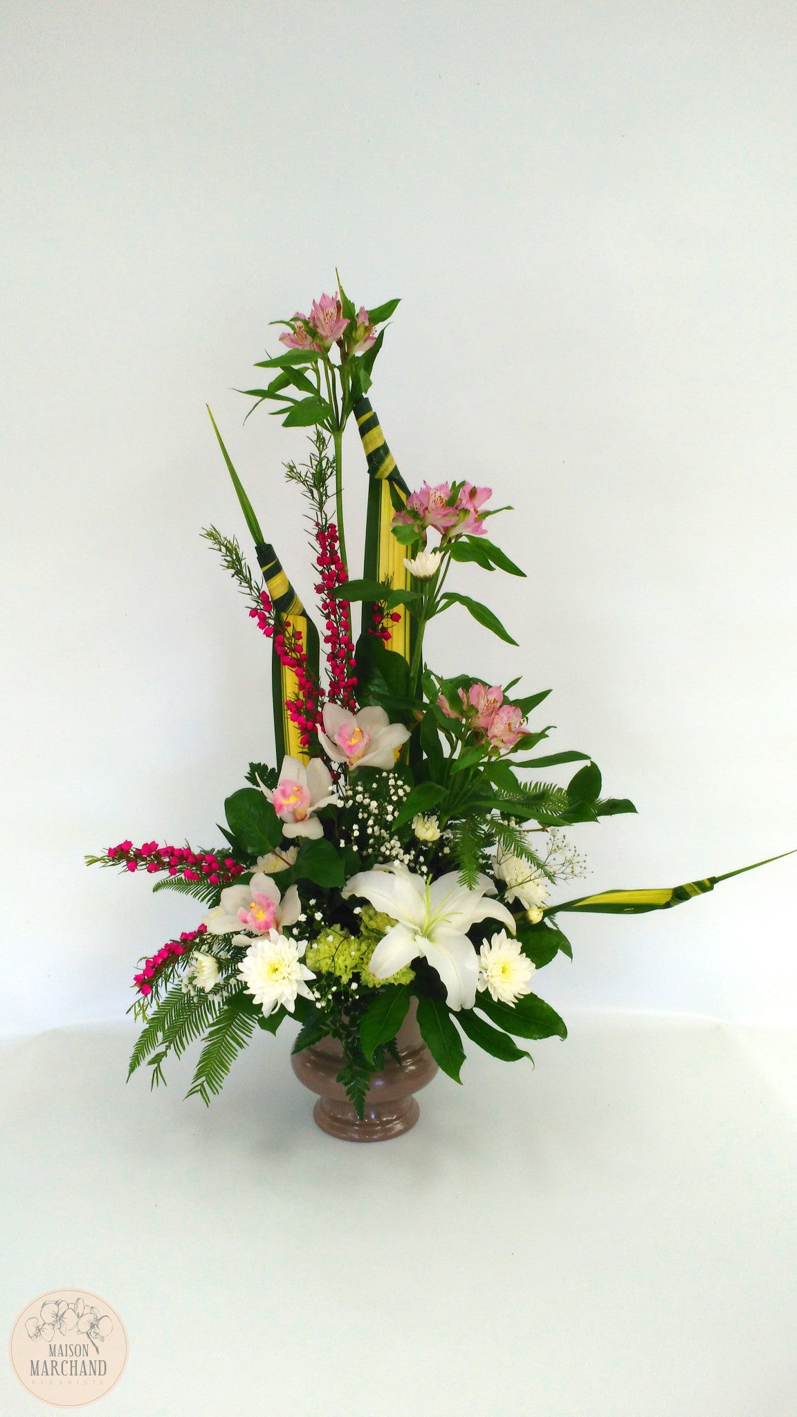 Arrangement funéraire avec camaïeux