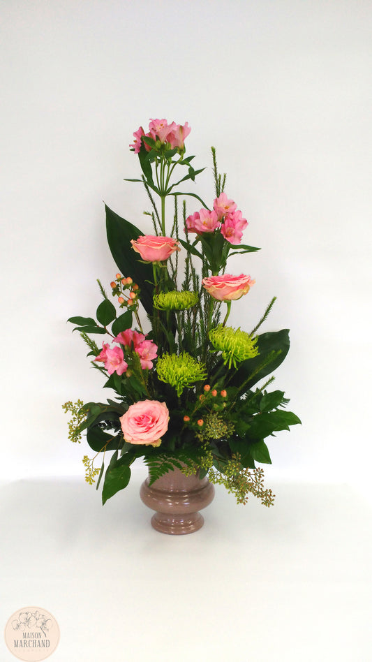 Arrangement funéraire avec roses