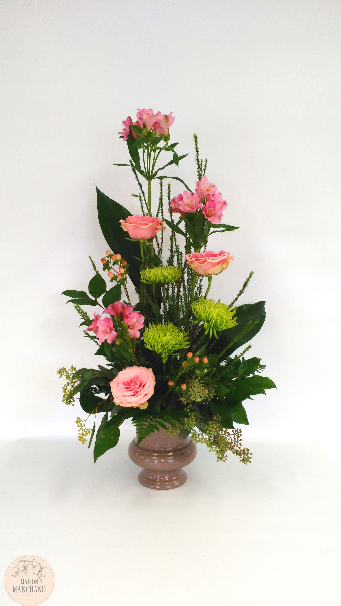 Arrangement funéraire avec roses